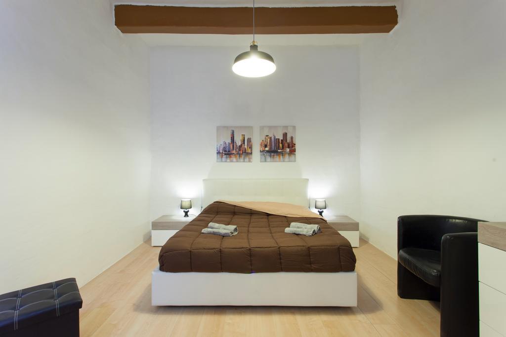 Your Apartment Флориана Экстерьер фото