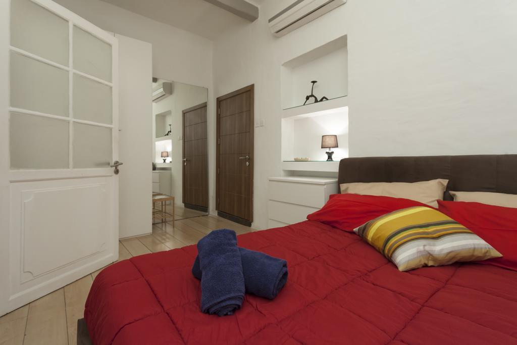Your Apartment Флориана Экстерьер фото