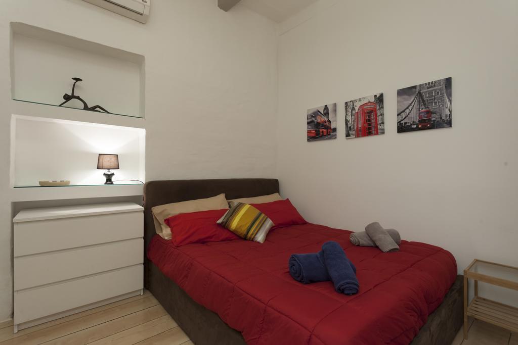 Your Apartment Флориана Экстерьер фото
