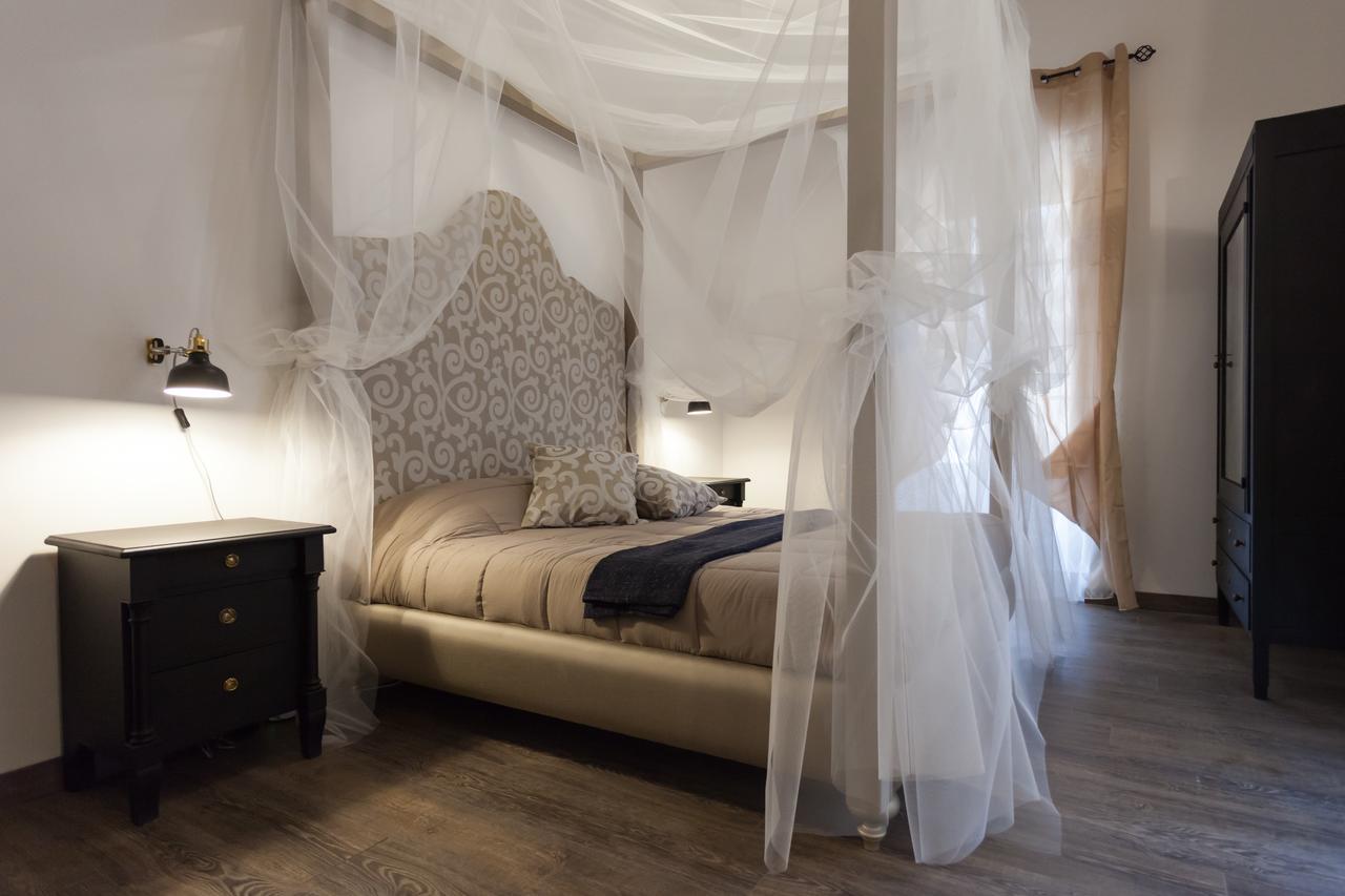 Your Apartment Флориана Экстерьер фото
